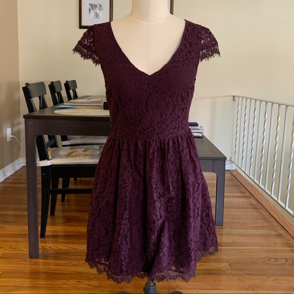 NWT Francesca’s Lace Dress